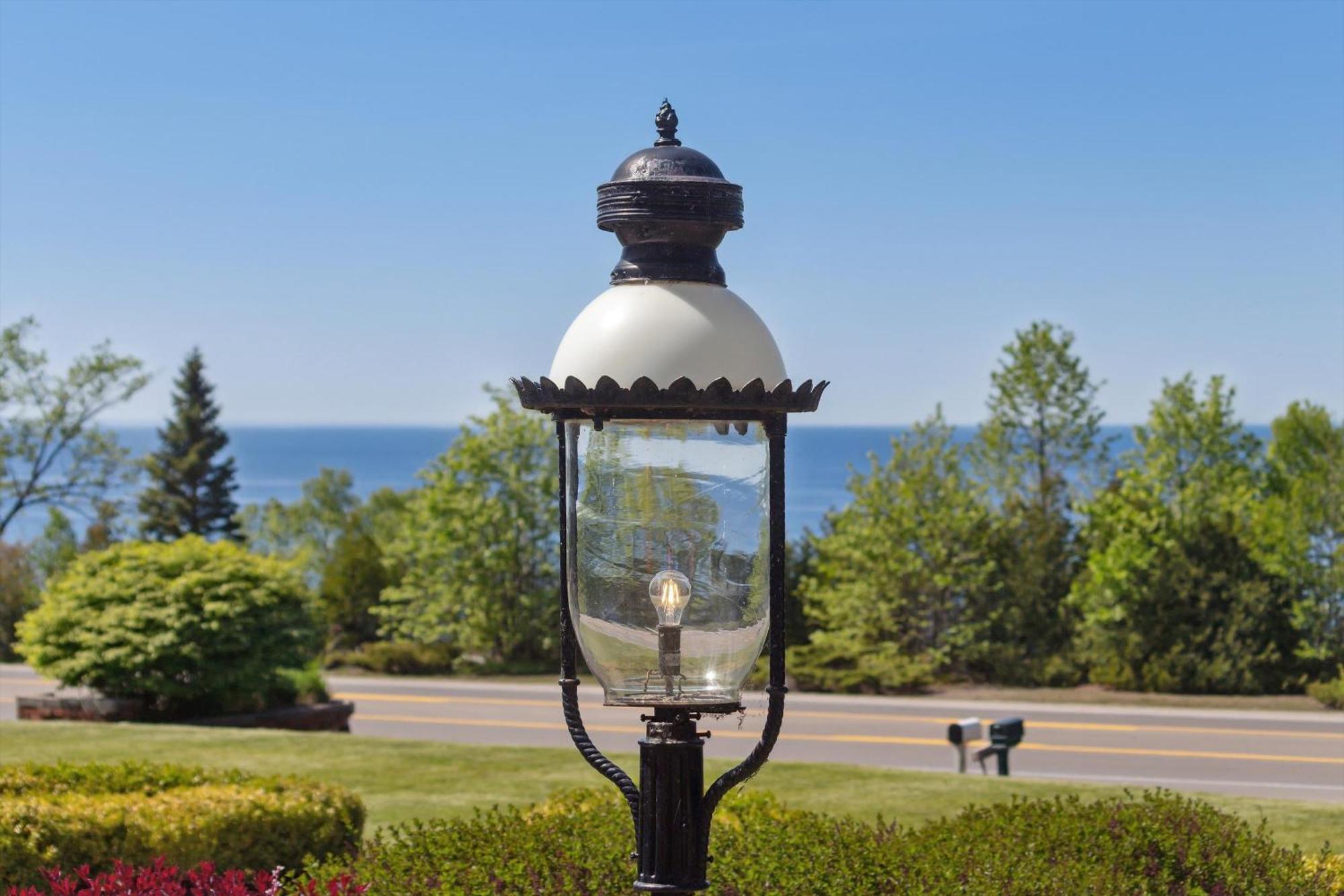 Self Check-In Lake Views Workspace 2 Queen Beds Villa Petoskey Exterior photo