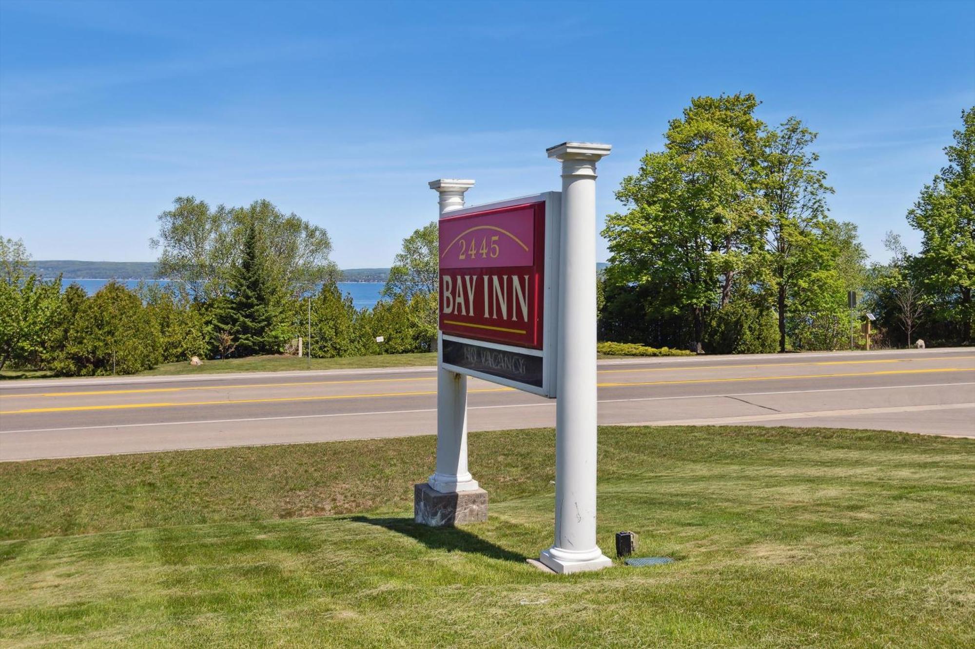 Self Check-In Lake Views Workspace 2 Queen Beds Villa Petoskey Exterior photo